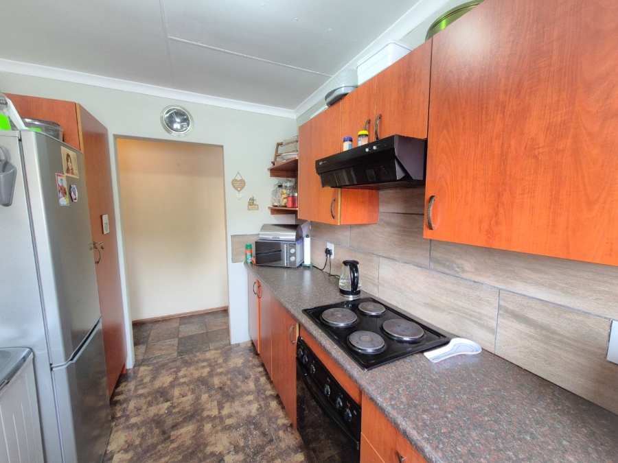 2 Bedroom Property for Sale in Vaalpark Free State